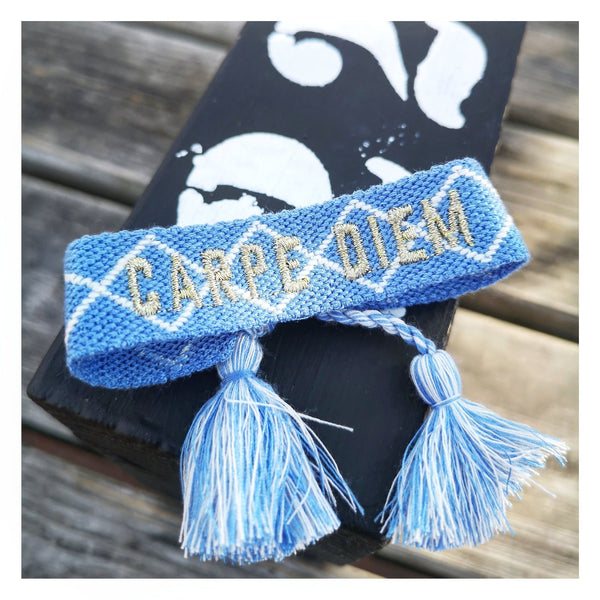 Message Armband CARPE DIEM, blau-weiß-gold